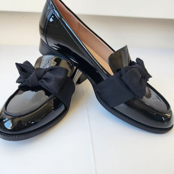 Bandolino Shoes - Bandolino Lindio Black Patent Loafers Bows Coquette Feminine Tailored Office